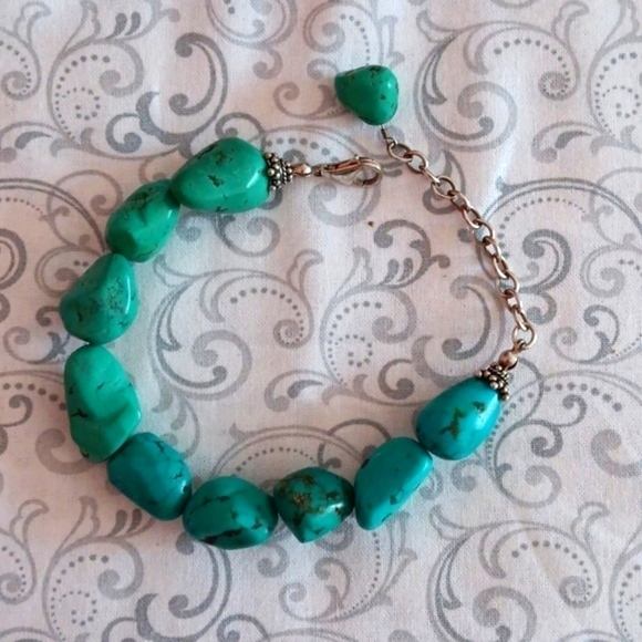 Turquoise Beaded Bracelet - Picture 1 of 4